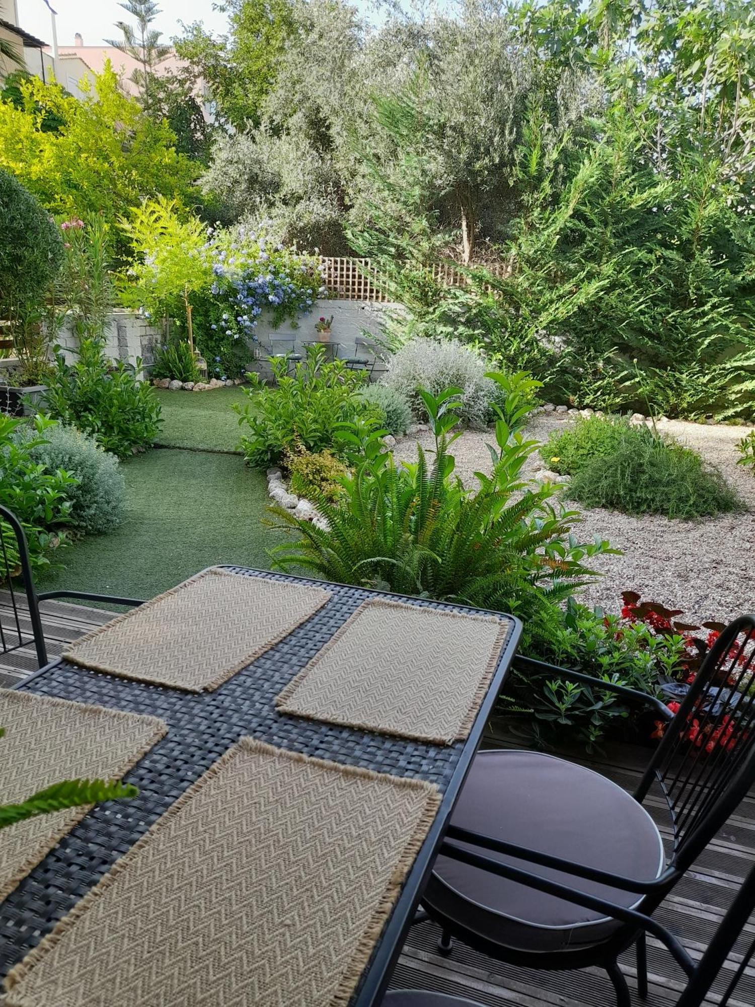 Garden By The Sea Apartment
